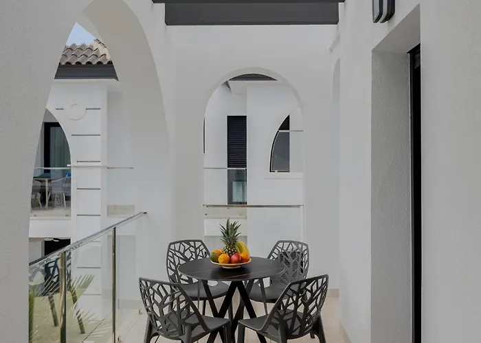 Enora Garden Quesada 16 Сьюдад-Кесада
