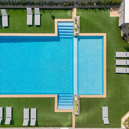 Enora Garden Quesada 16