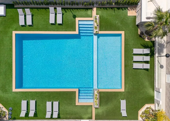 Enora Garden Quesada 16